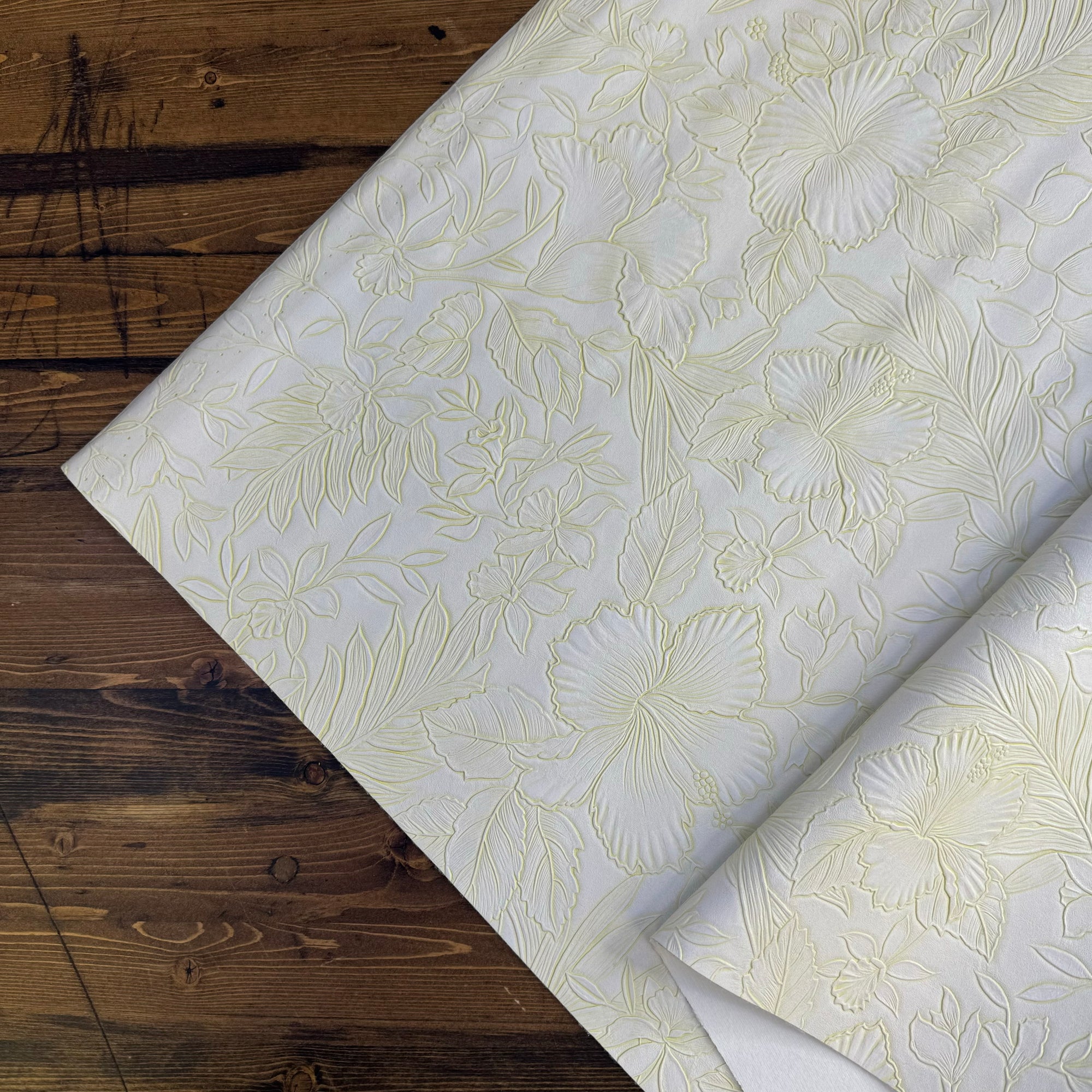 Vintage Embossed Floral Vinyl Linen 18"x 53" - SOLD PER ROLL