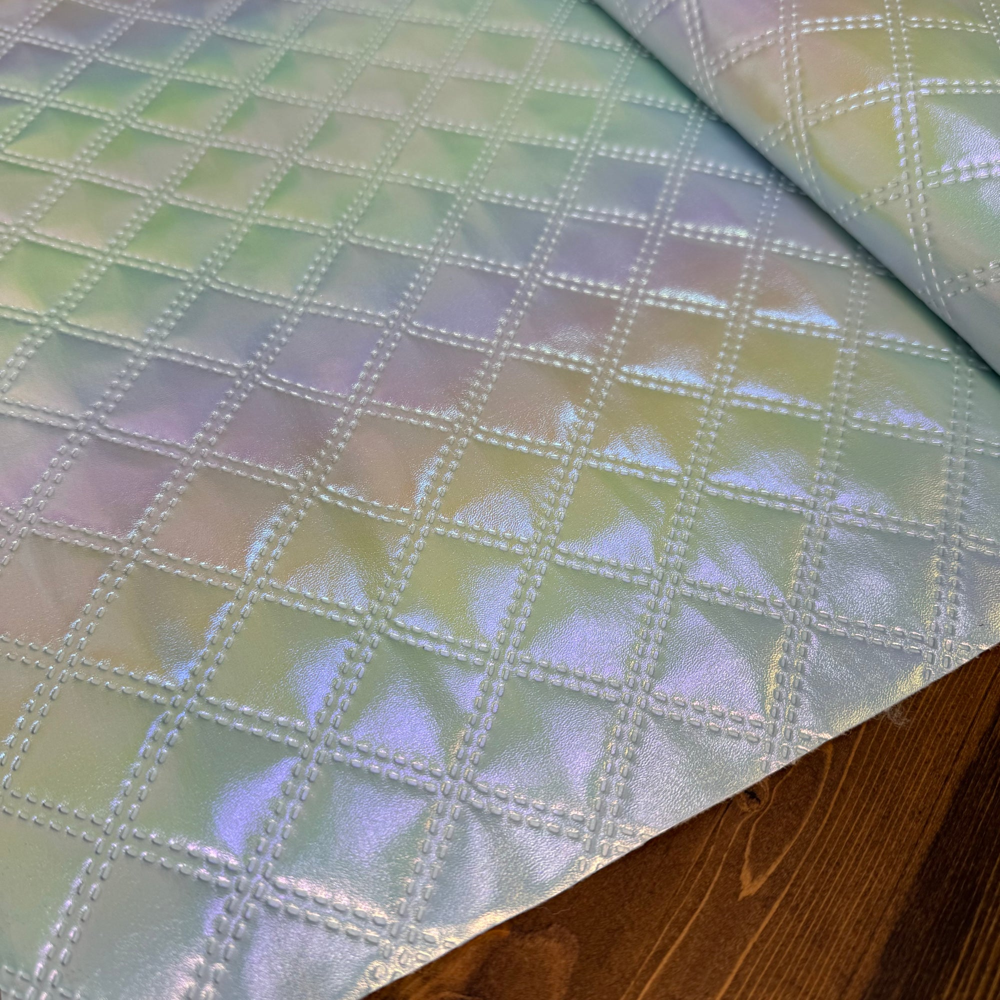 Iridescent Crosshatch Vinyl Magic Mint 18"x 53" - SOLD PER ROLL