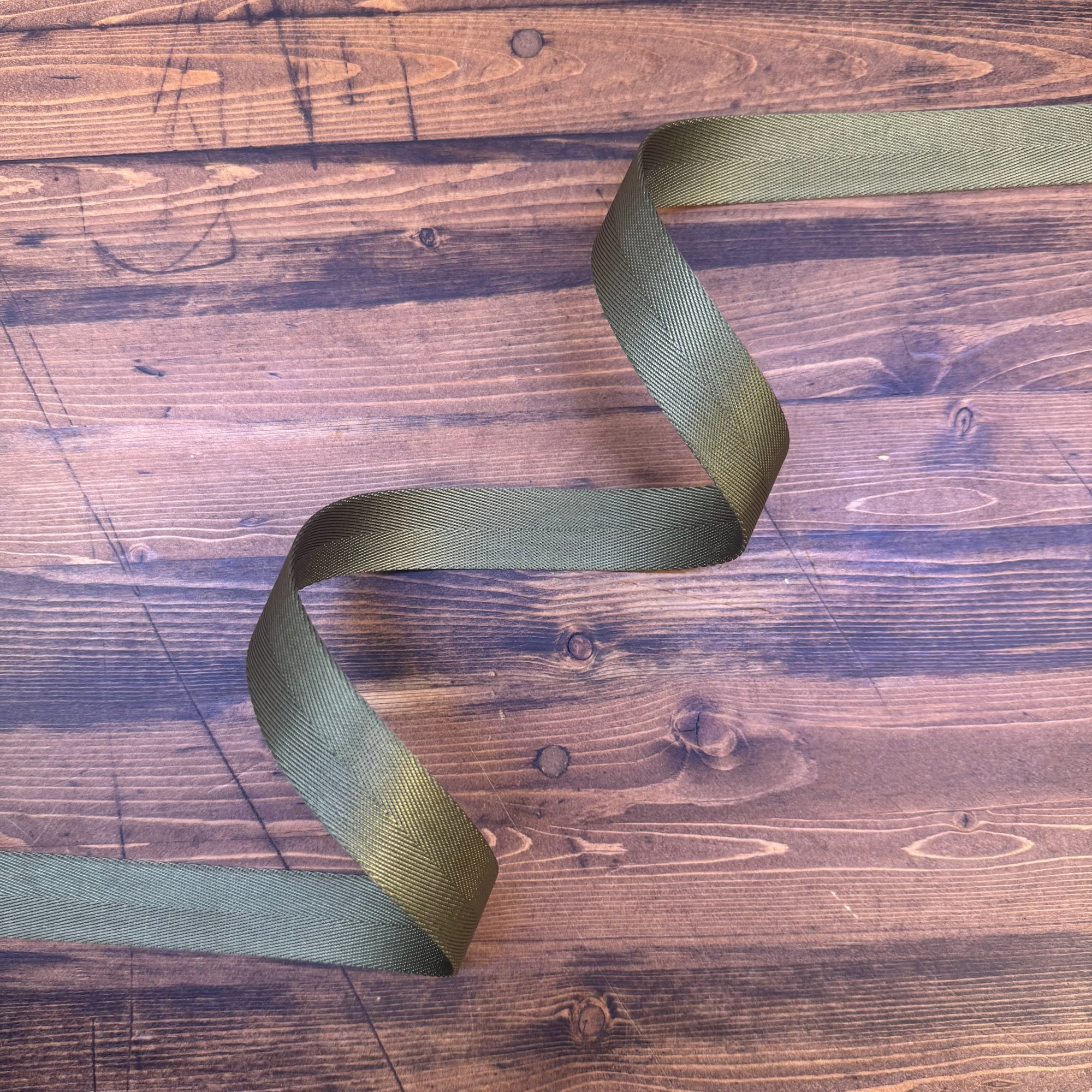 Herringbone Webbing 1" Herb - PER QUARTER METRE