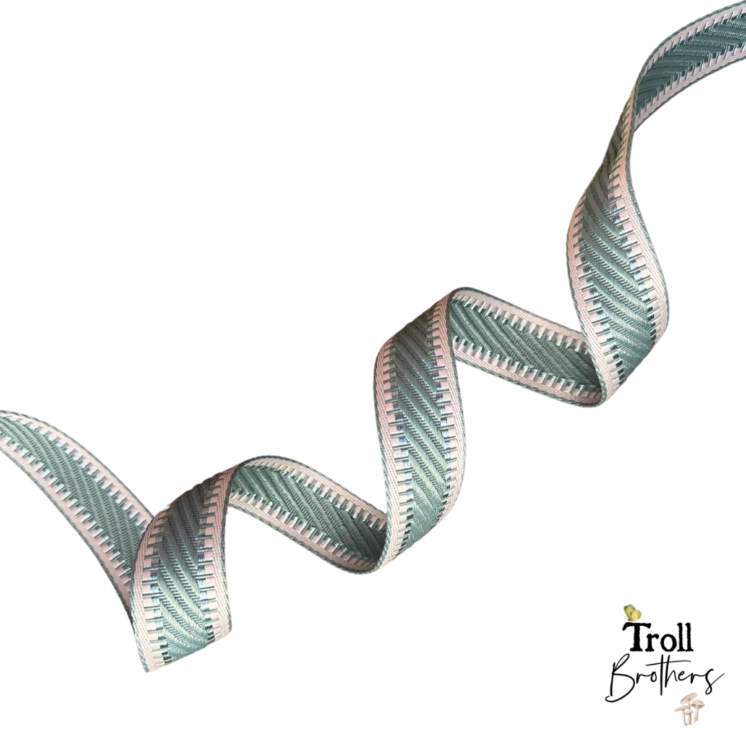 Gin & Jacquard Webbing 1 1/2 Gin & Jacquard Webbing 1 1/2