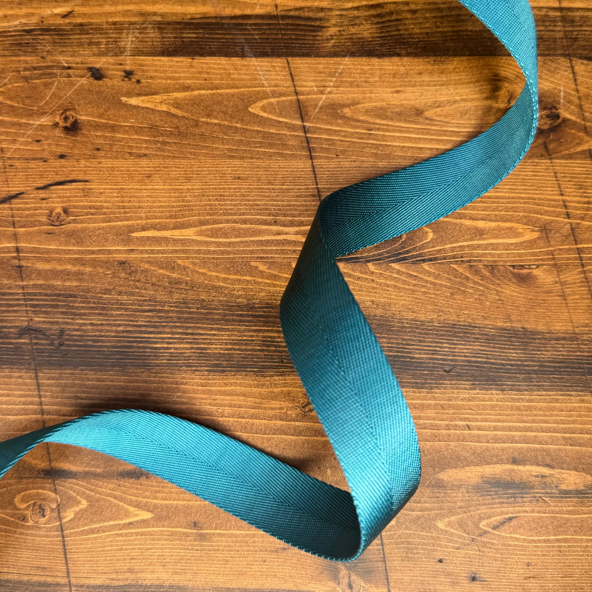 Herringbone Webbing 1" Aqua - PER QUARTER METRE