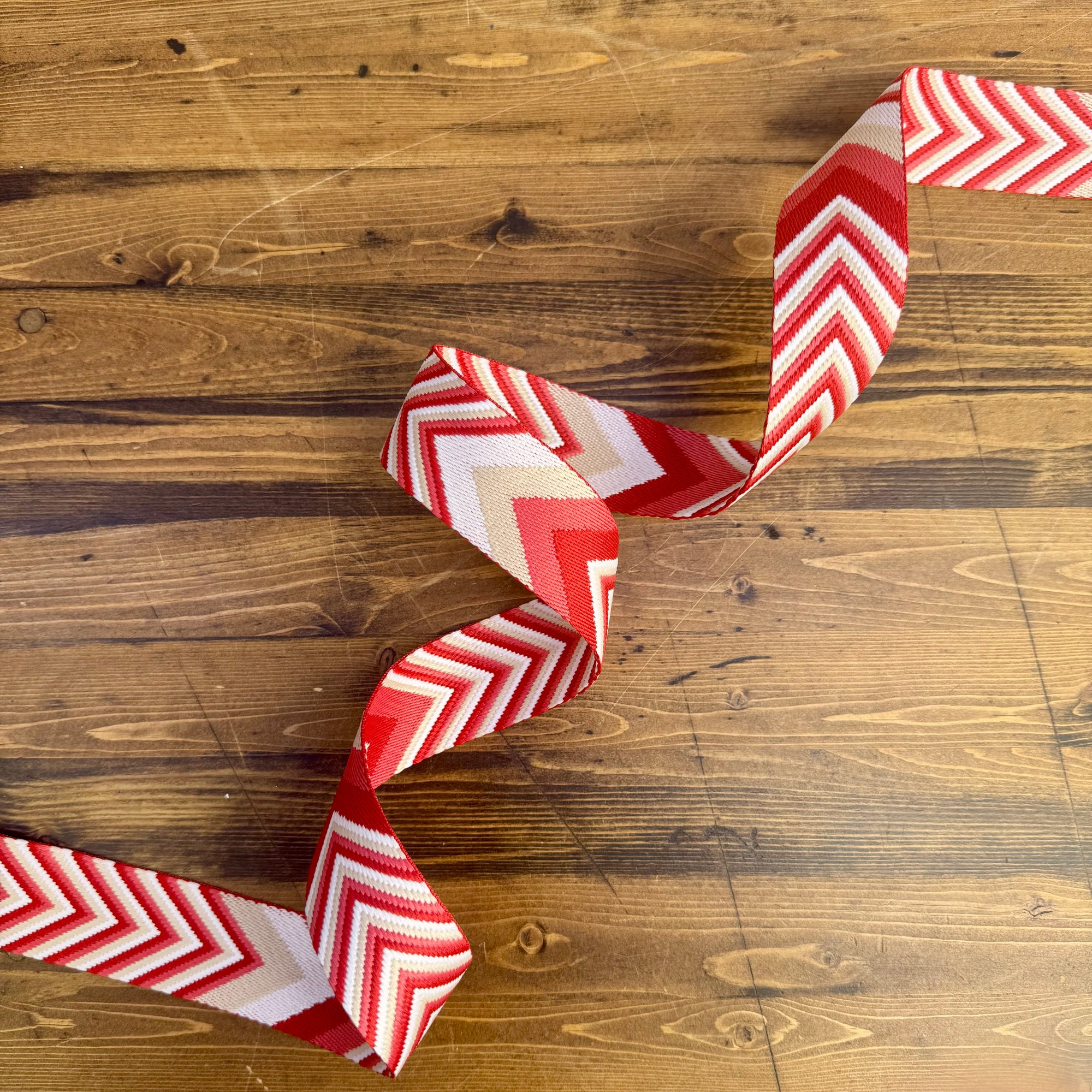 Fifty Shades of Yay! 1 1/2" wide Lipstick on Your Collar - PER QUARTER METRE