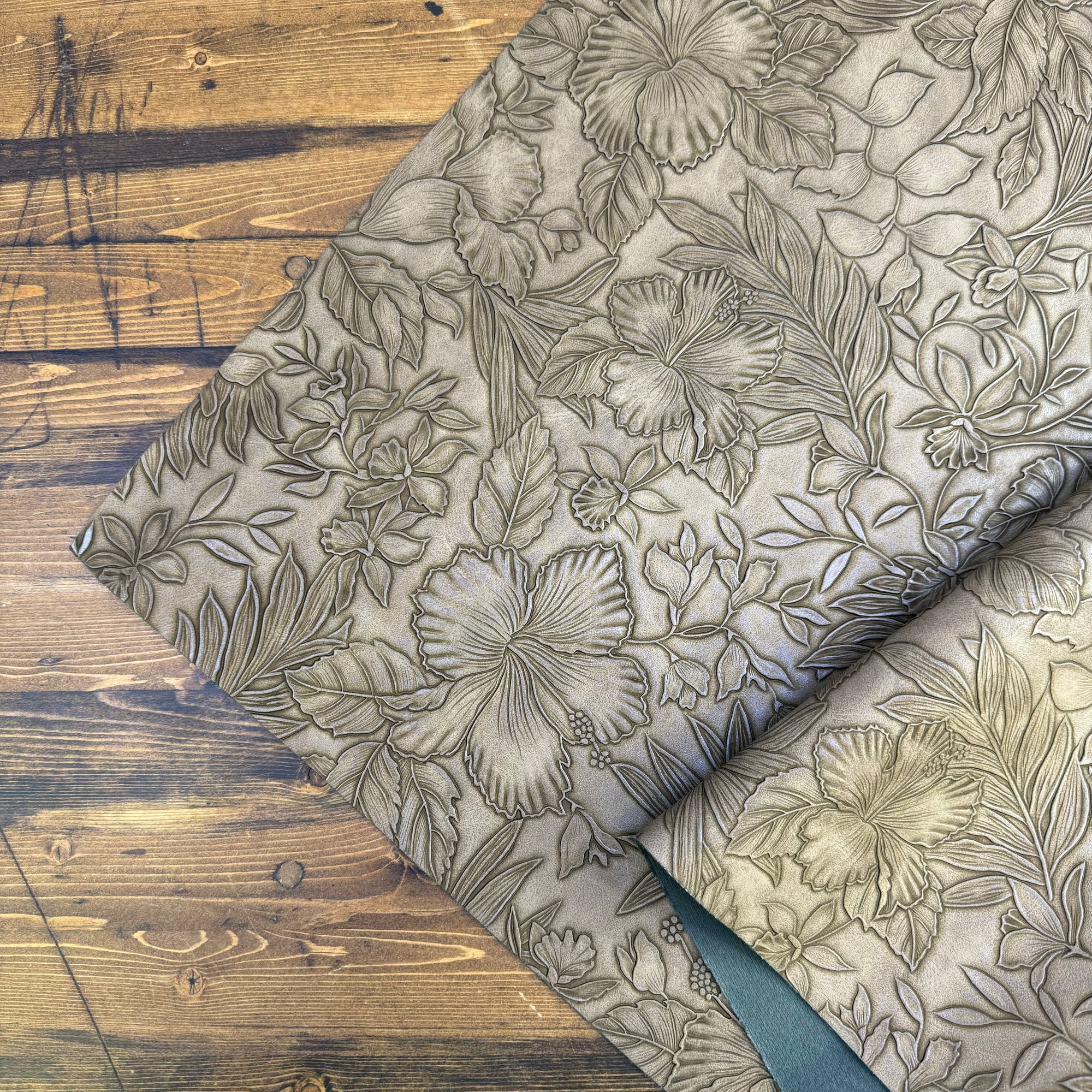 Vintage Embossed Floral Vinyl Husky 18"x 53" - SOLD PER ROLL