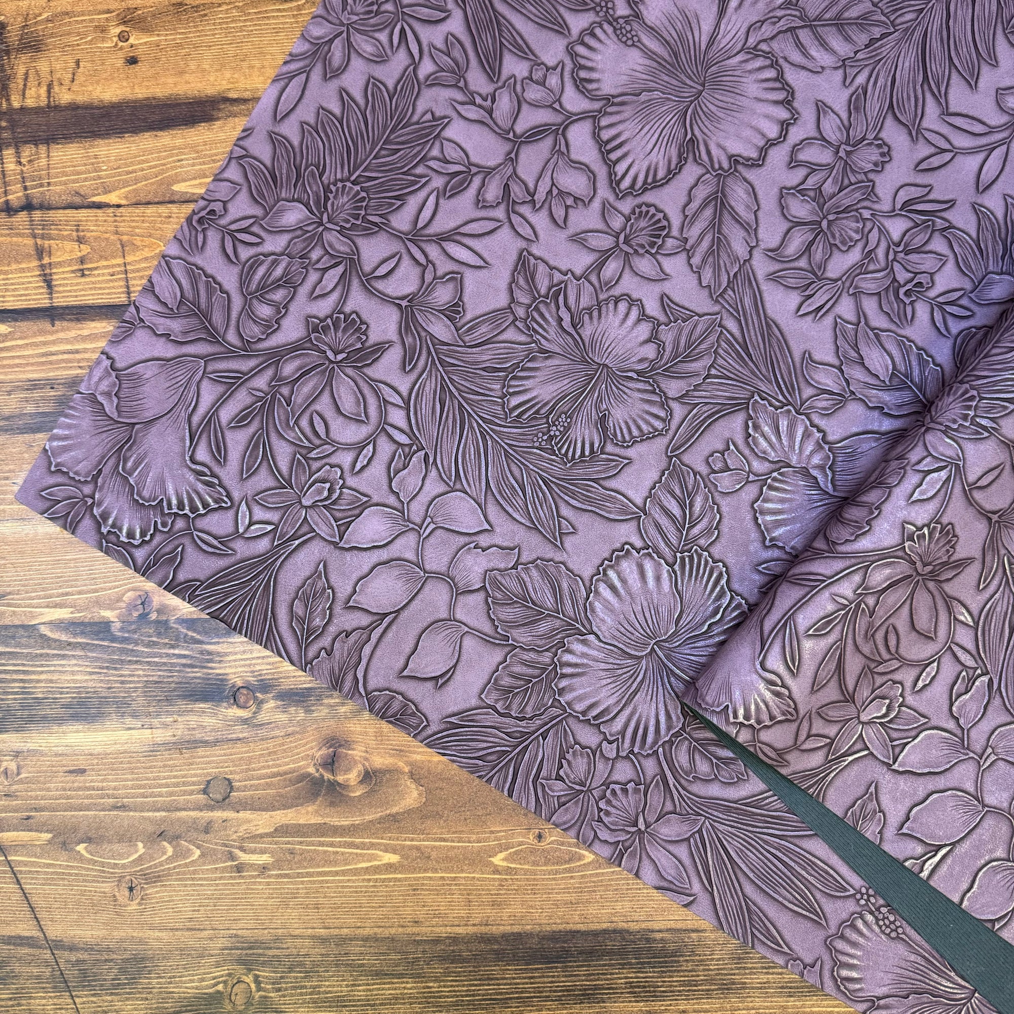 Vintage Embossed Floral Vinyl Wisteria 18"x 53" - SOLD PER ROLL