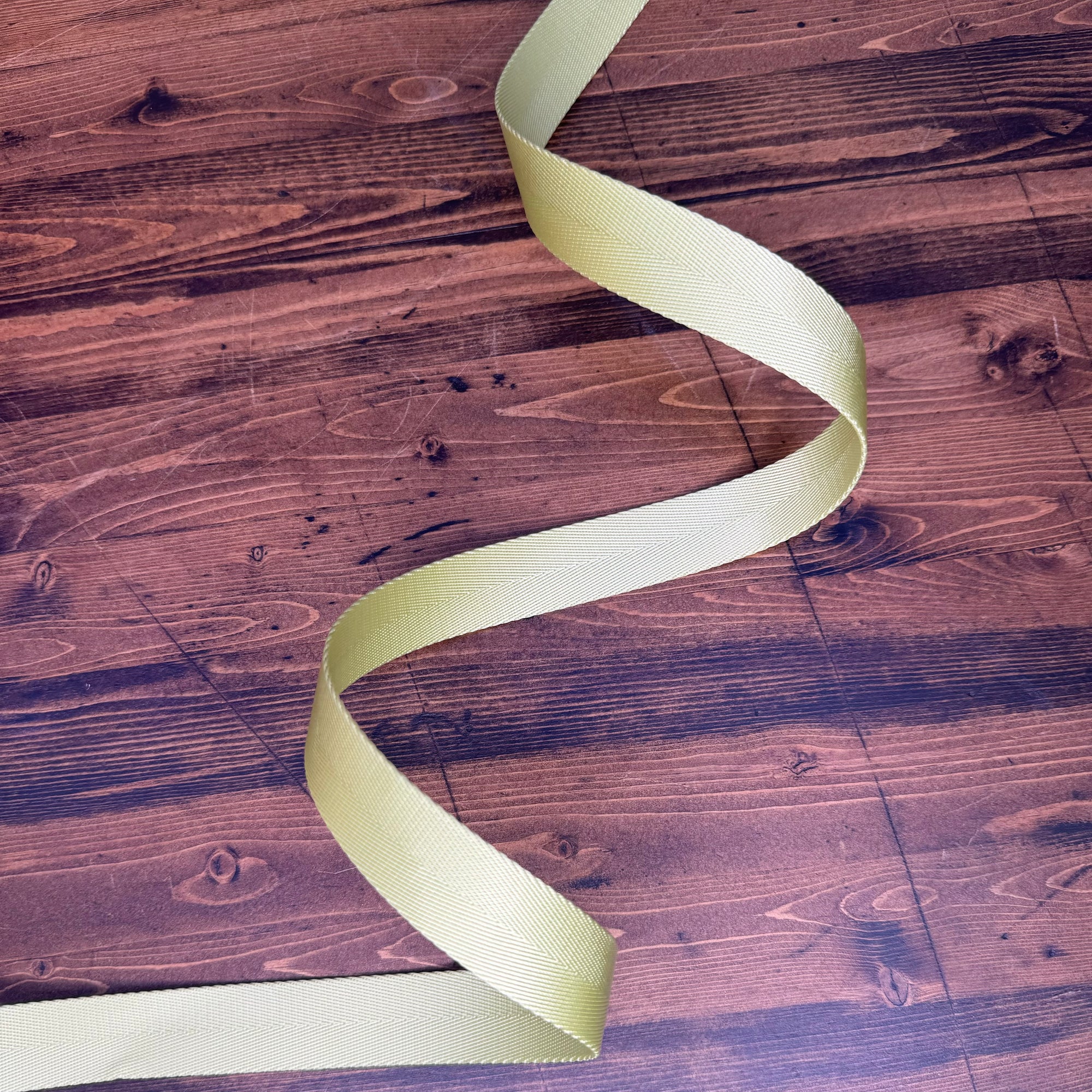 Herringbone Webbing 1" Celery - PER QUARTER METRE