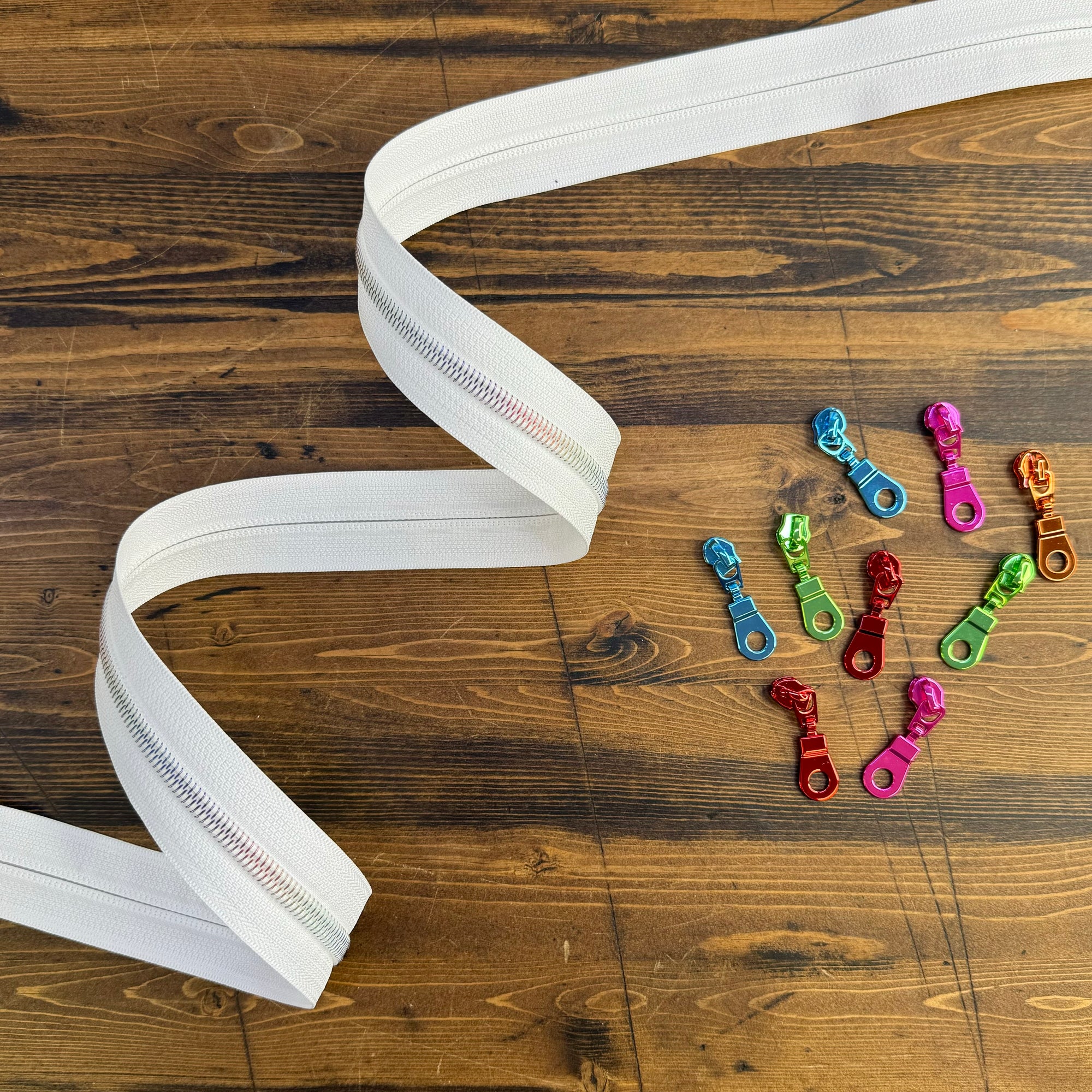 Donut Pull Zipper Pack Multi Coloured - White Zipper Tape with Rainbow Teeth