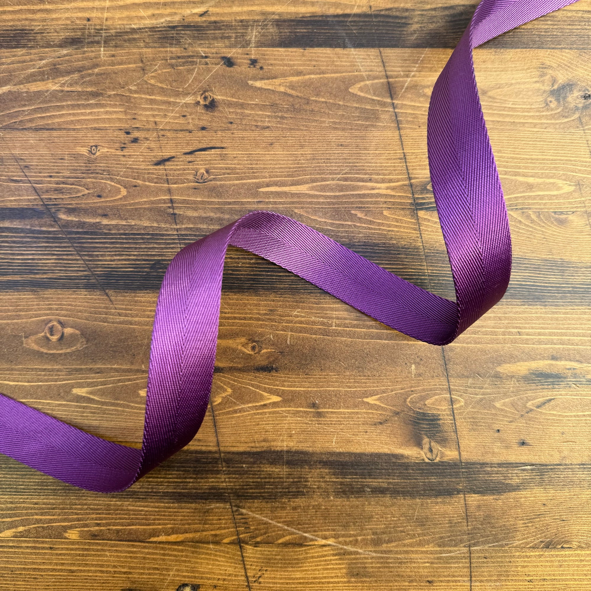 Herringbone Webbing 1" Viking - PER QUARTER METRE