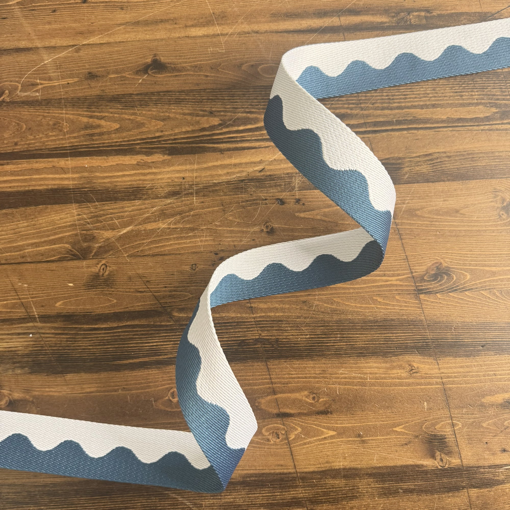 Wave Wonder Webbing 1 1/2" wide White/Teal - PER QUARTER METRE
