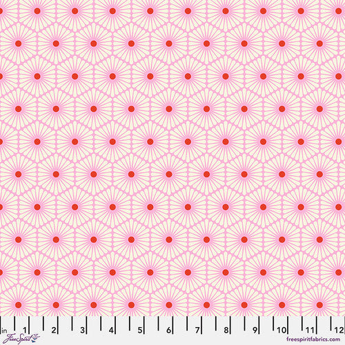 Besties Daisy Chain Blossom - Tula Pink - PER QUARTER METRE Besties Daisy Chain Blossom - Tula Pink - PER QUARTER METRE