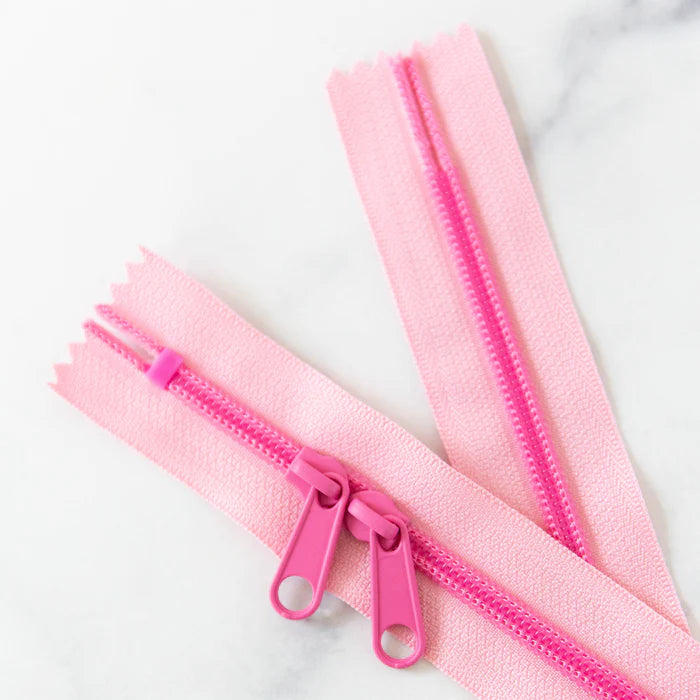 30" Zipper - Double Pull in Bubblegum