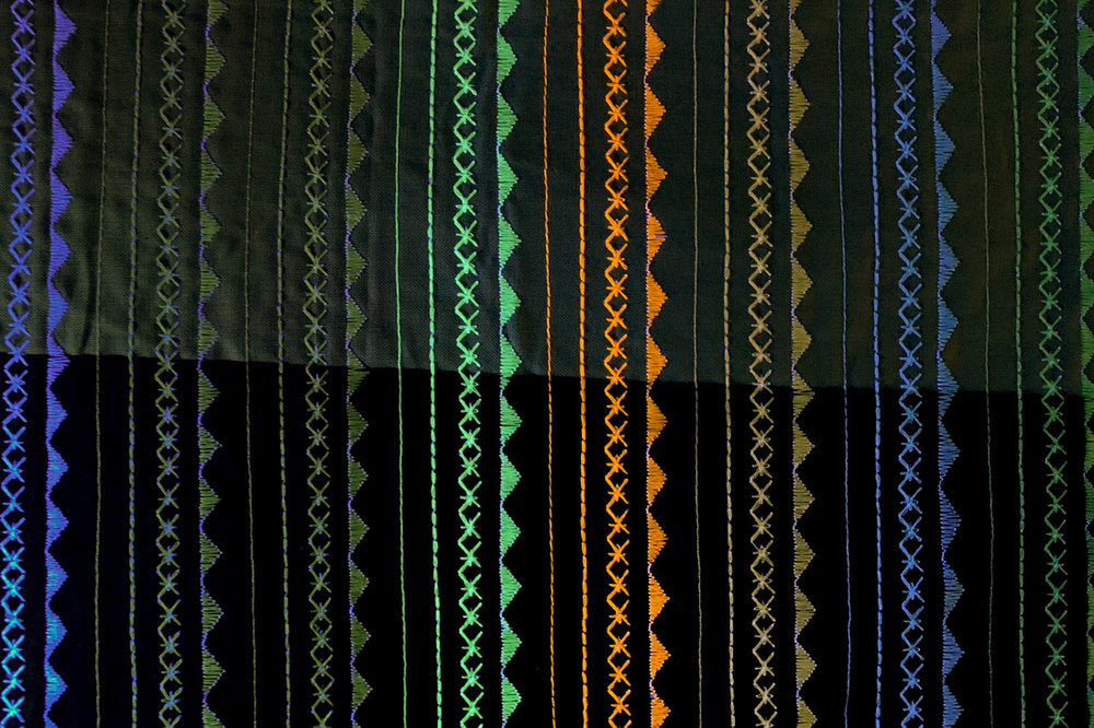 AR08 – Star Sapphire - Glow in the Dark