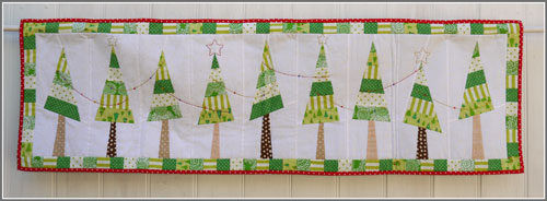 Yuletide Table Runner Pattern