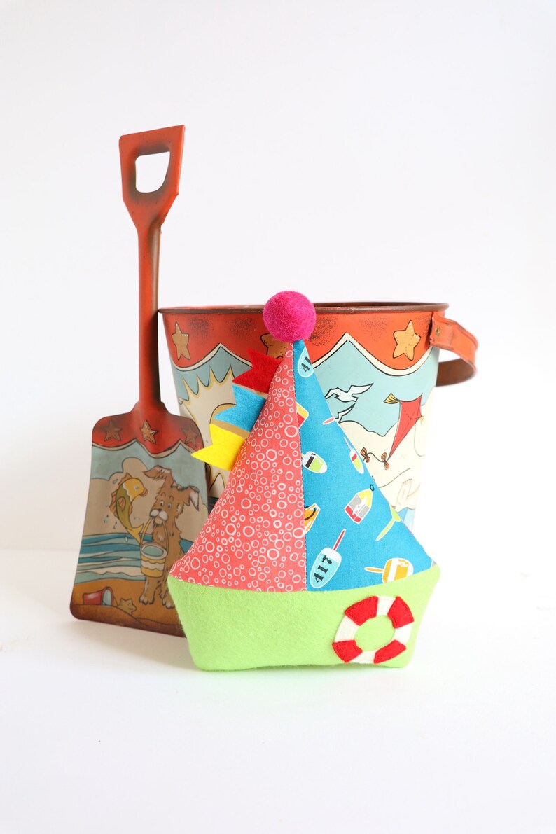 Little Boats Paper Pattern