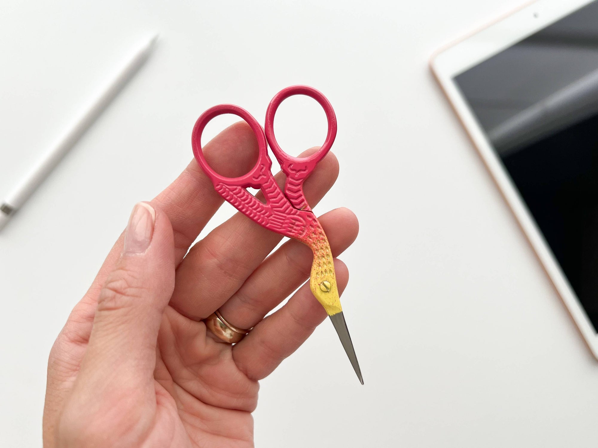 Embroidery stork scissors, small bird scissors: Peacock