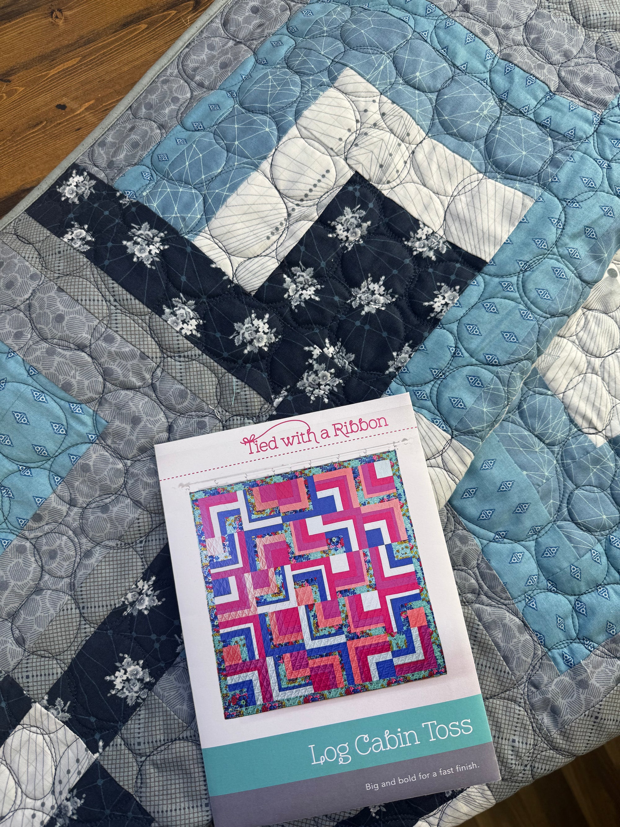 Log Cabin Toss in Deep Ocean Colourway Log Cabin Toss in Deep Ocean Colourway