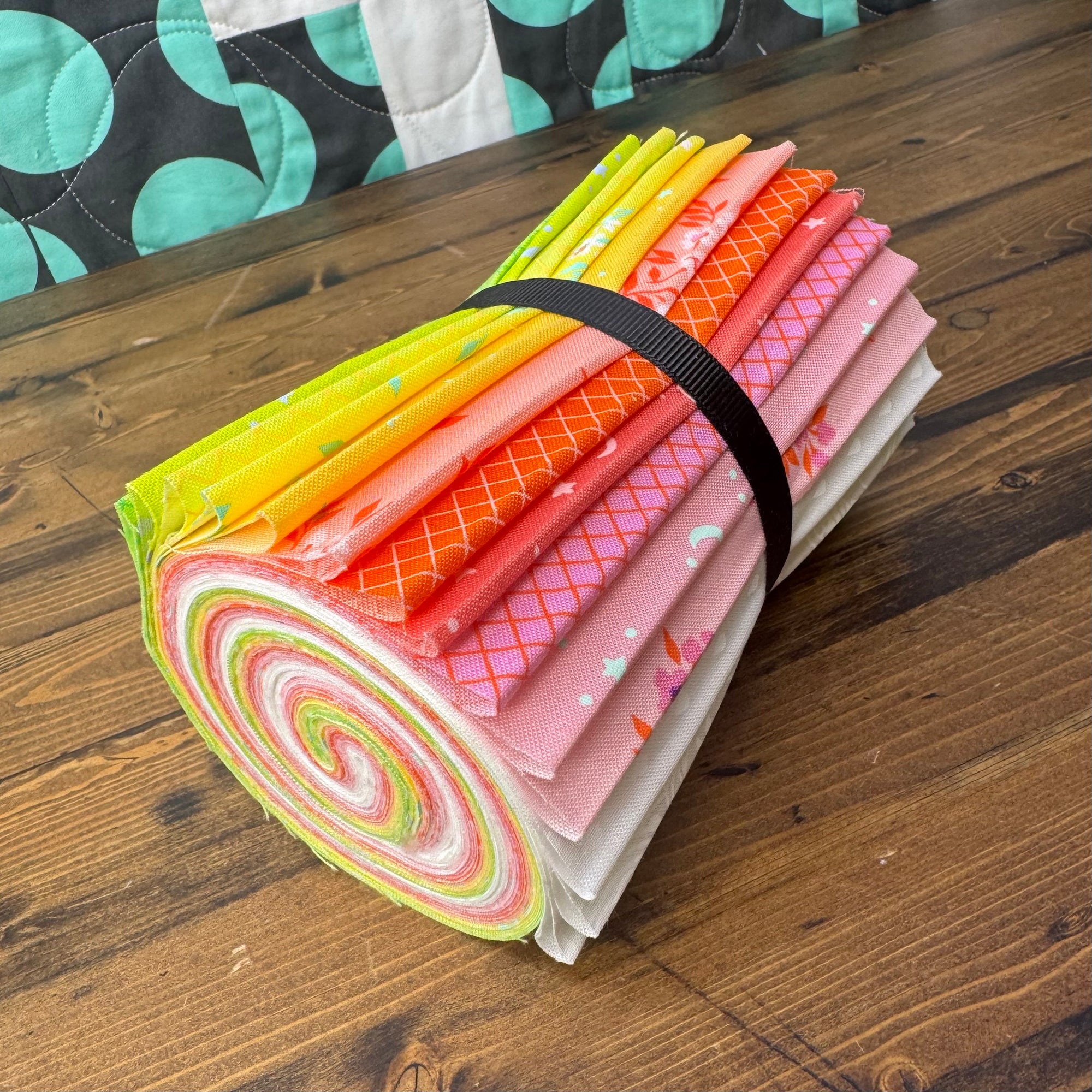 True Colours 2025 Mama Troll Roll - Warm