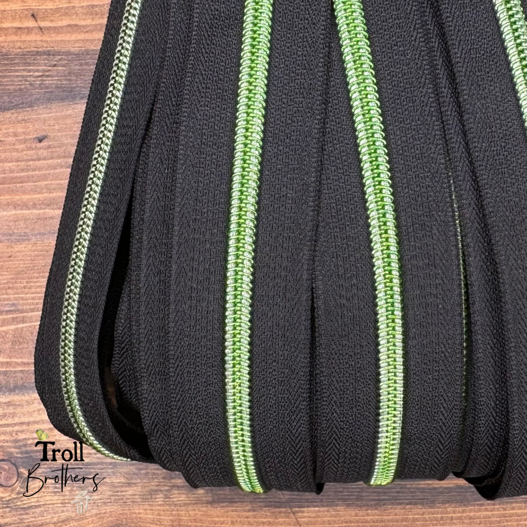 Rectangle Pull Zipper Pack - Black Zipper Tape with Green Teeth
