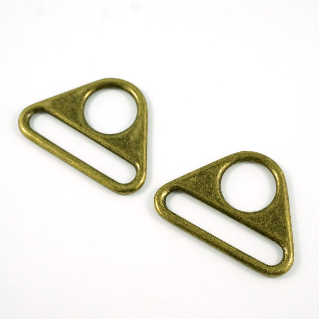 Triangle Rings: 1 1/2&quot; (25 mm) Antique Brass - 2 Pack