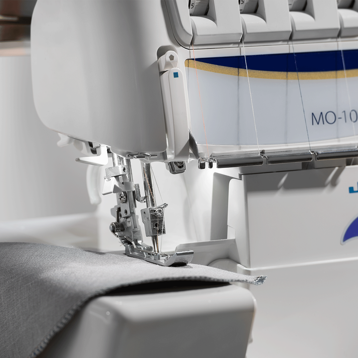 Juki MO-1000 2/3/4 Air Threading Overlock with Differential Feed and Rolled Hem